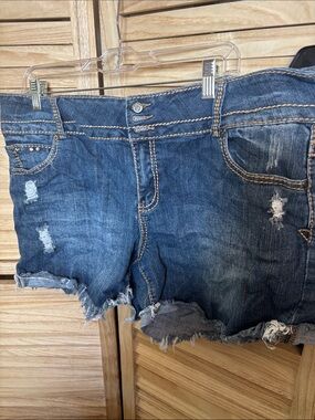 1st Kiss Blue Distressed Frayed Hem Denim Shorts 18